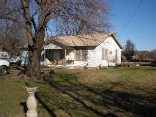 181 County Road 4323, Avery, TX 75554-3815