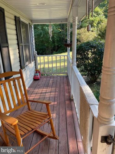 8301 Seays Rd, Spotsylvania VA  22551-3427 exterior