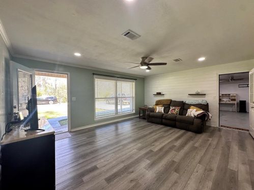 1405 Holly St, Woodville, TX 75979-4601