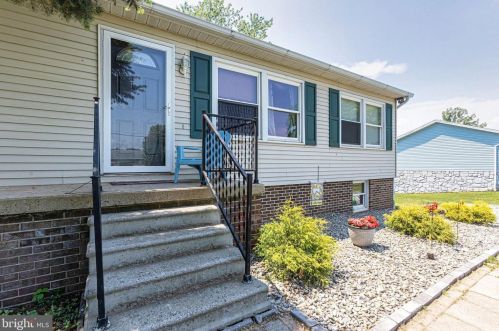 1576 Lindsay Lot Rd, Lees Cross Roads, PA 17257-8593