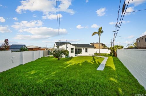 14021 Casimir Ave, Gardena CA  90249-2810 exterior