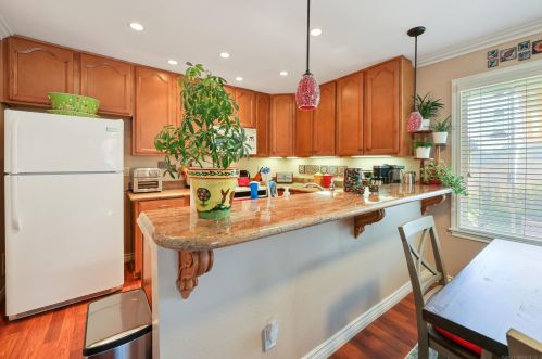 10401 Caminito Rimini, San Diego CA 92129-2059 exterior