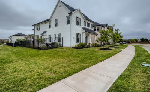 820 Kennedy Dr, Allen, TX 75013-8173