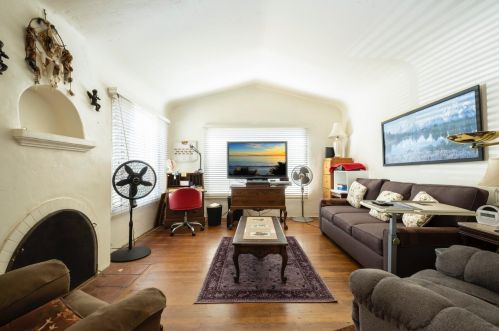 805 Soledad Ave, Santa Barbara, CA 93103-2438