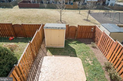 533 Legrace Ter, Leesburg VA  20176-1835 exterior