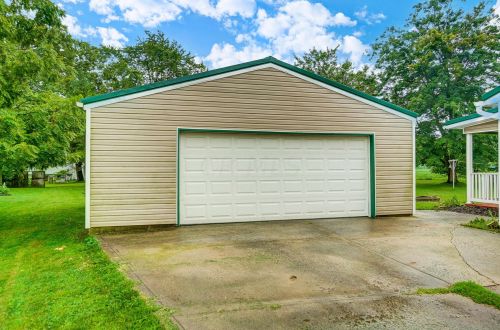 445 Hathaway Ct, West Jefferson, OH 43162-1035