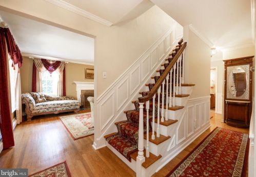 871 Chester Dr, Pottstown PA 19465-7518 exterior