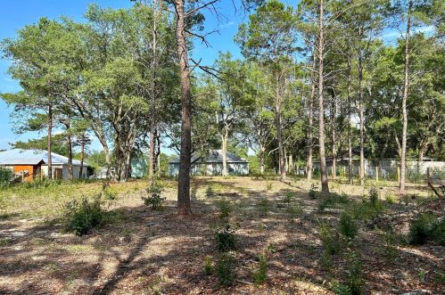 91 Oakridge Way, Defuniak Springs FL  32433-8168 exterior
