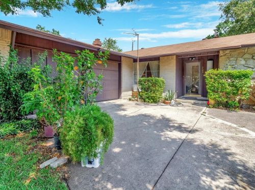 728 Terryland Dr, Richardson TX  75080-4116 exterior