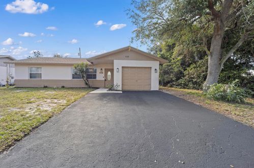 718 4th Ave, Boynton Beach, FL 33426-4770