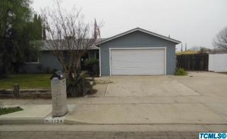 1124 Wren Dr, Hanford, CA 93230-5831
