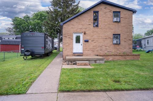 414 Florence St, Washington Ch, OH 43160-2126