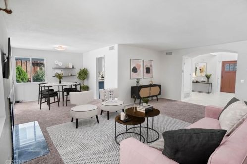 15717 Rosehaven Ln, Santa Clarita, CA 91387-1880