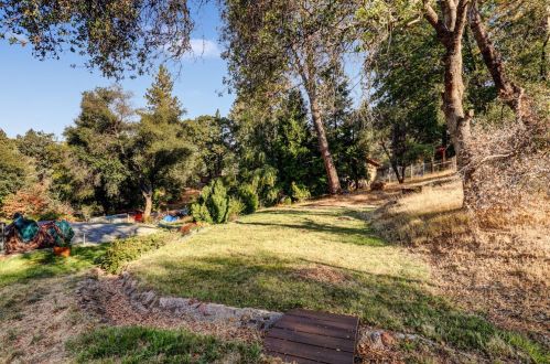 17155 Oscar Dr, Grass Valley CA  95949-7220 exterior