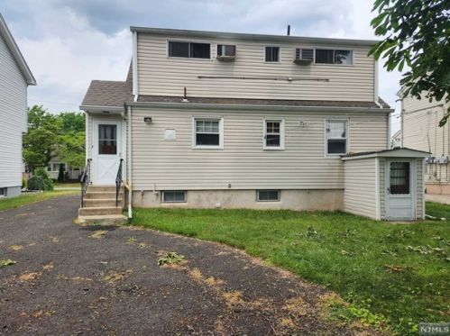 60 Garwood Ct, Outwater NJ  07026-3529 exterior