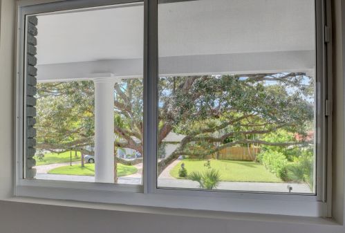 703 25th Pl, Boynton Beach FL  33435-7521 exterior
