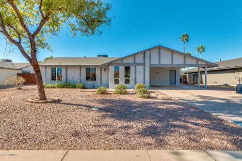 2302 Arrowhead Dr, Chandler AZ  85224-2762 exterior