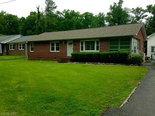 108 Bayberry Ln, Yorktown, VA 23693-3909