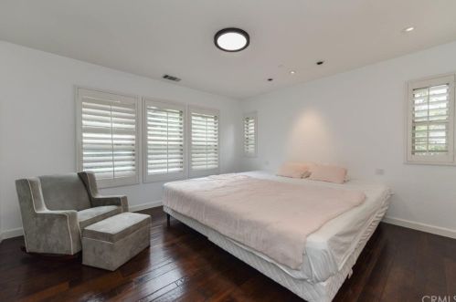 28 Climbing Vine, Irvine CA  92603-0200 exterior