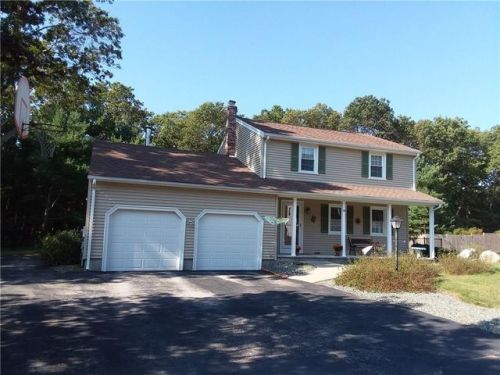 26 Juniper Hill Dr, Coventry, RI 02816-6434
