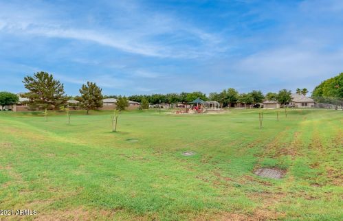 3028 Comstock Dr, Gilbert AZ  85296-9451 exterior