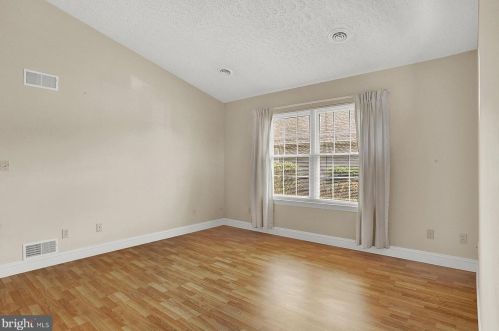 119 Easterly Dr, Navy Sup Dpt, PA 17050-7935