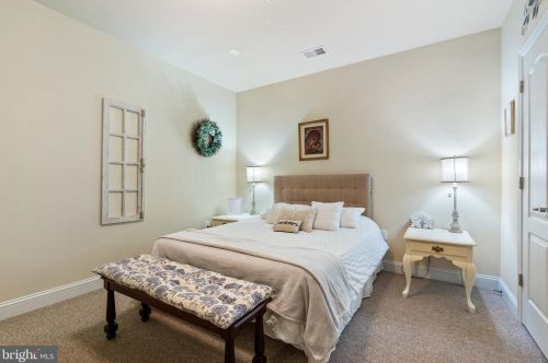 15 Lackawanna Ln, Falling Waters WV  25419-9402 exterior