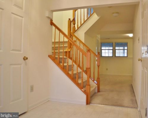 141 Monet Cir, Wilmington, DE 19808-1125
