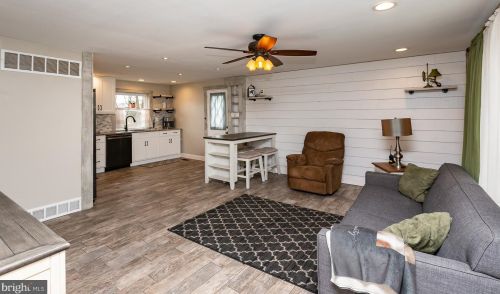 2429 Larkin Rd, Boothwyn PA  19061-2616 exterior