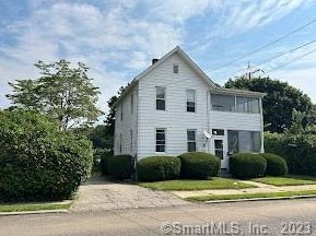 6 Scotland St, Ansonia, CT 06401-1128