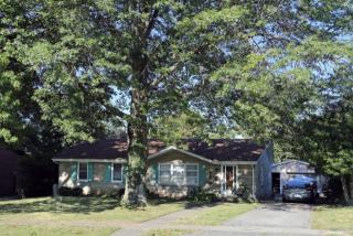 1733 Shenandoah Dr, Lexington, KY 40504-2228