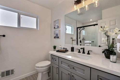 1758 Hillsdale Ave, San Jose CA  95124-3109 exterior