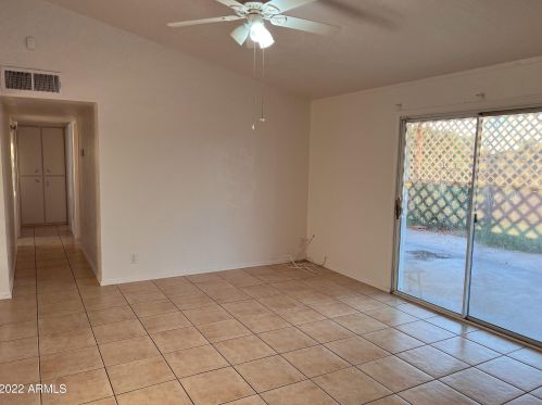 8508 37 Ave, Phoenix AZ 85053-4662 exterior