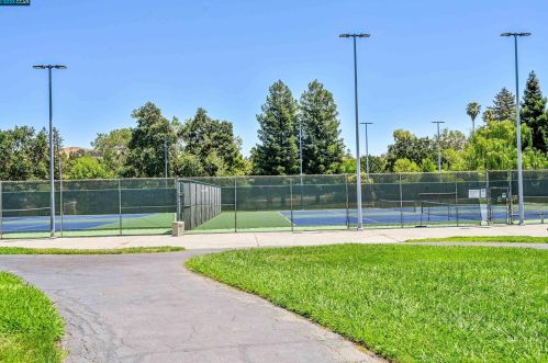1041 Lehigh Valley Cir, Danville CA  94526-4925 exterior