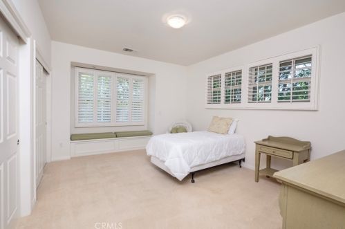 1520 Bonita Vista Dr, San Bernardino CA  92404-2104 exterior