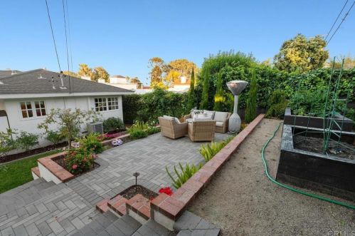 4045 Narragansett Ave, San Diego CA  92107-2618 exterior