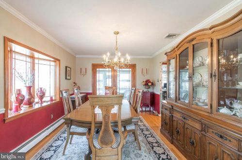 1640 Cavan Dr, Dresher PA  19025-1210 exterior