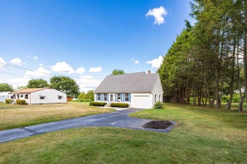 65 Lawler Ln, Norwich, CT 06360-1755