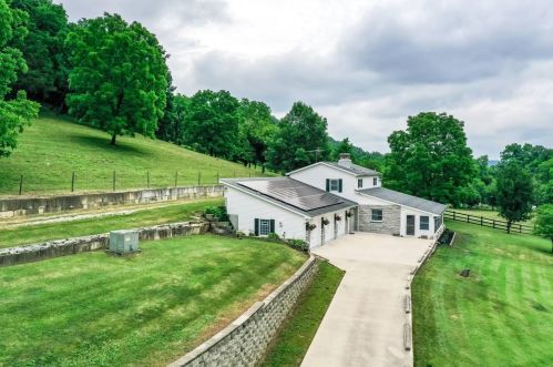 10970 Bond Rd, New Haven, OH 45030-9439
