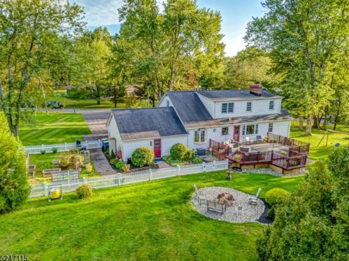 1751 Circle Dr, Martinsville NJ  08836-2148 exterior