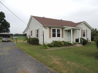 1136 Snow Farm Rd, Newbern, TN 38059-3646