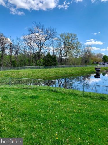 14238 Hunters Run Way, Gainesville VA  20155-4408 exterior