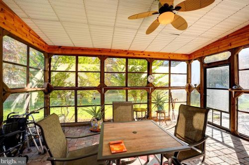 102 Falmouth Way, Dover DE  19904-5390 exterior