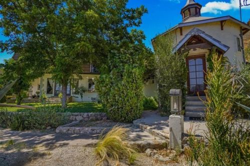 31161 Delwood St, Santa Clarita, CA 91384-2412