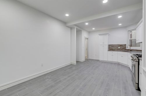 7901 Bergenline Ave, North Bergen NJ  07047-4943 exterior
