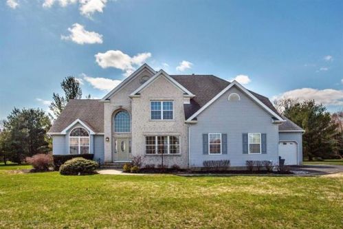 102 Windswept Ln, East Freehold, NJ 07728-8464