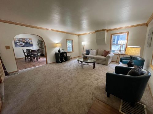 129 West Ave, Waukesha WI  53186-5909 exterior