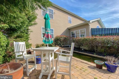 17 Nicole Ct, Auburn NJ 08085-3448 exterior