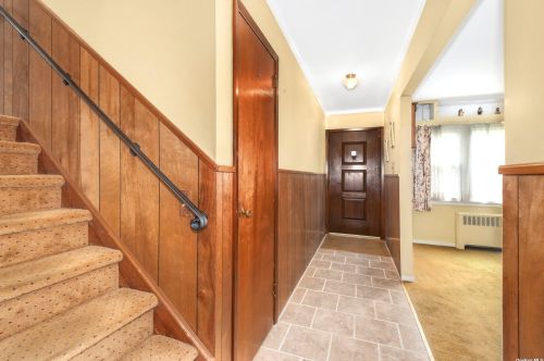 11 Ruby Ln, Huntington Station NY  11746-4518 exterior