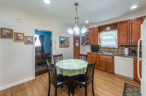 13 Coney Rd, Little Falls NJ  07424-1011 exterior